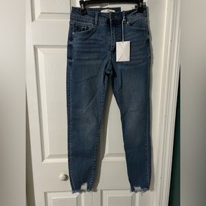 New high Rise KanCan Jeans 7/27
